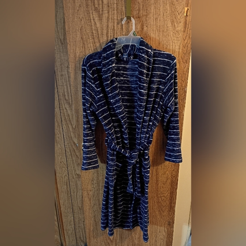 Arizona Jean Company Flame Resistant Navy W/ White Stripes Robe XL 18/20 Regular